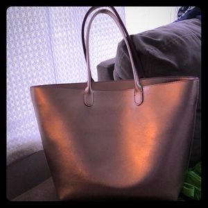 Shimmery pink tote